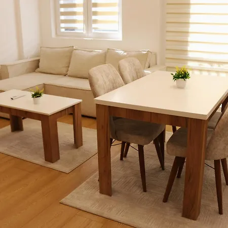 Apartamento S Lux Center