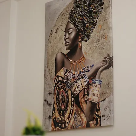 S Lux Center アパート *