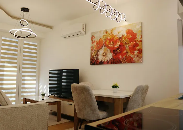 S Lux Center Daire *