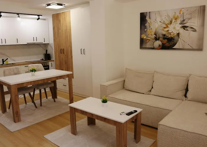 S Lux Center Üsküp