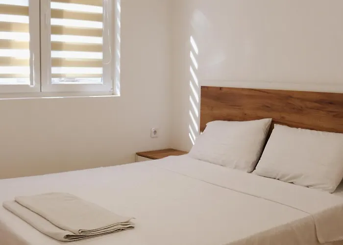 S Lux Center Üsküp