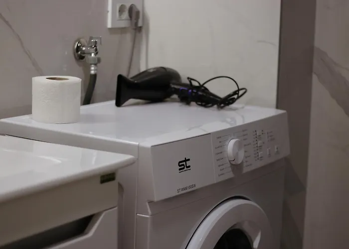 S Lux Center Üsküp